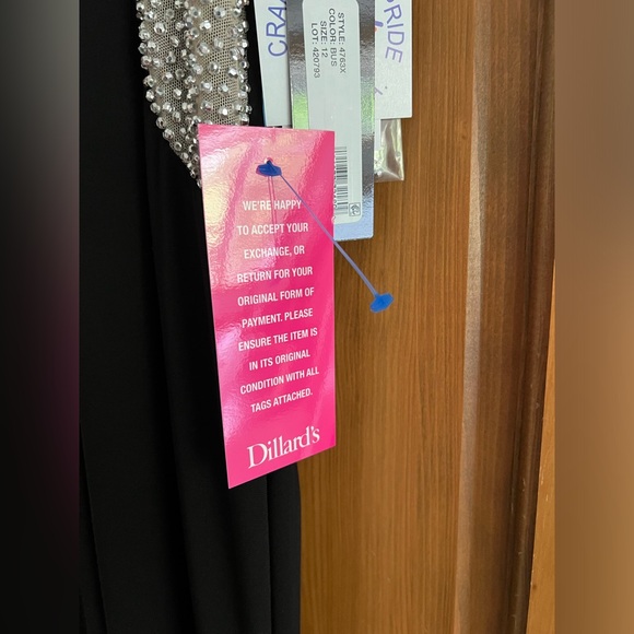 Evening Gown - Picture 6 of 6